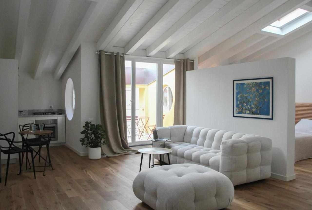 Waterfront Balcony I Grani 4 Resort Style Suite ليفورنو المظهر الخارجي الصورة