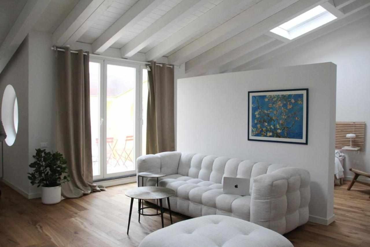 Waterfront Balcony I Grani 4 Resort Style Suite ليفورنو المظهر الخارجي الصورة